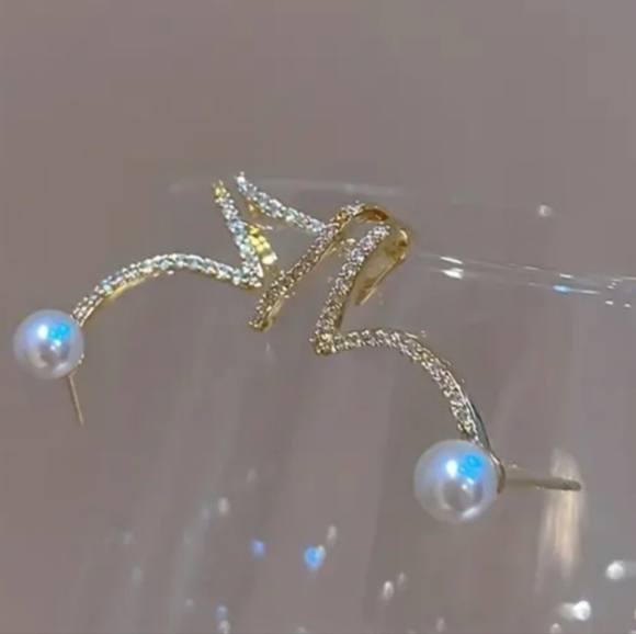 Ear cuffs - Picture 2 of 3